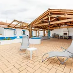 ヴィラ Retreat By Algarve Golden *