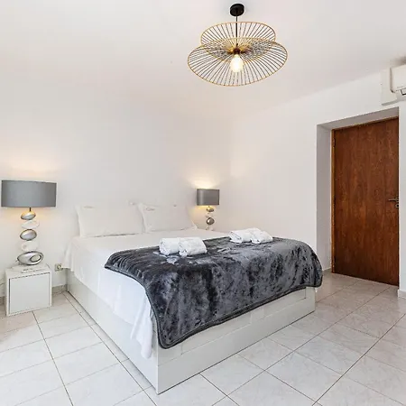 Retreat By Algarve Golden *